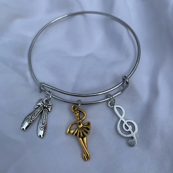 Brand New! Handmade! Adjustable Charm Bangle Bracelet! - Picture 4 of 5